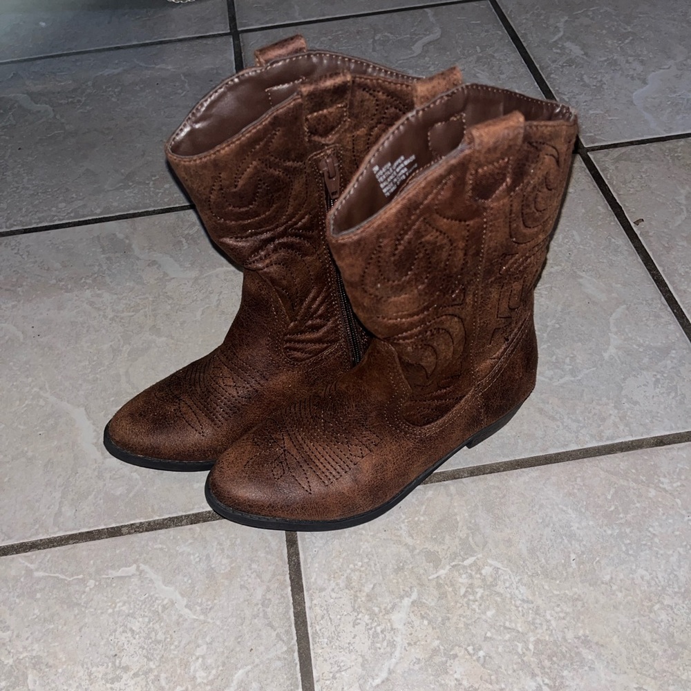 Brown Western Style Boots